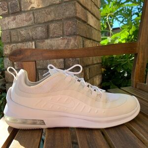 Nike Air Max Axis Triple White